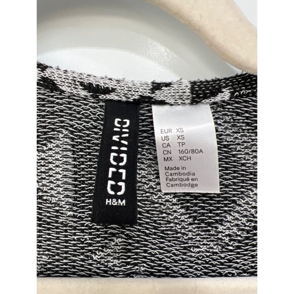 H&M Divided Jacquard Knit Aztec Kimono Cardigan Size XS Black Gray Boho Layers - Picture 3 of 6